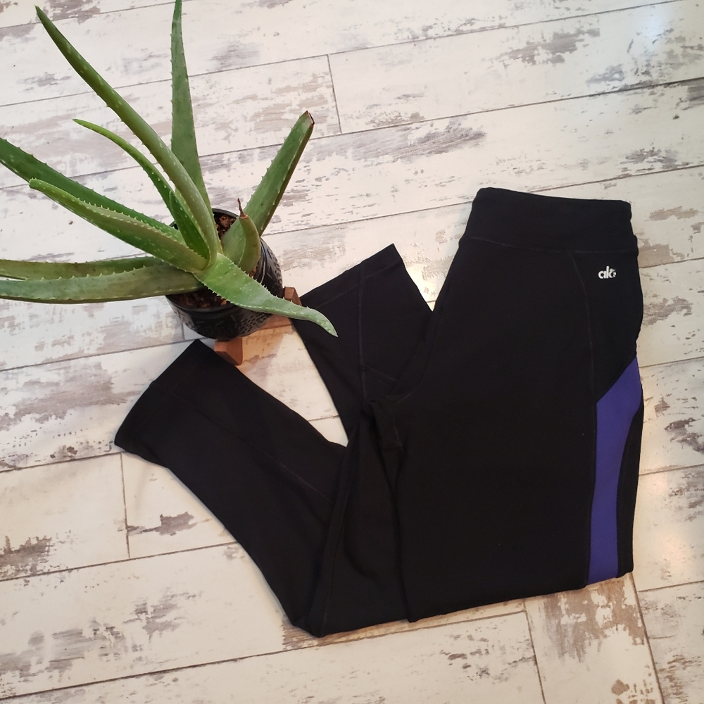 Alo Yoga Coolfit Crop Capri Legging Small
